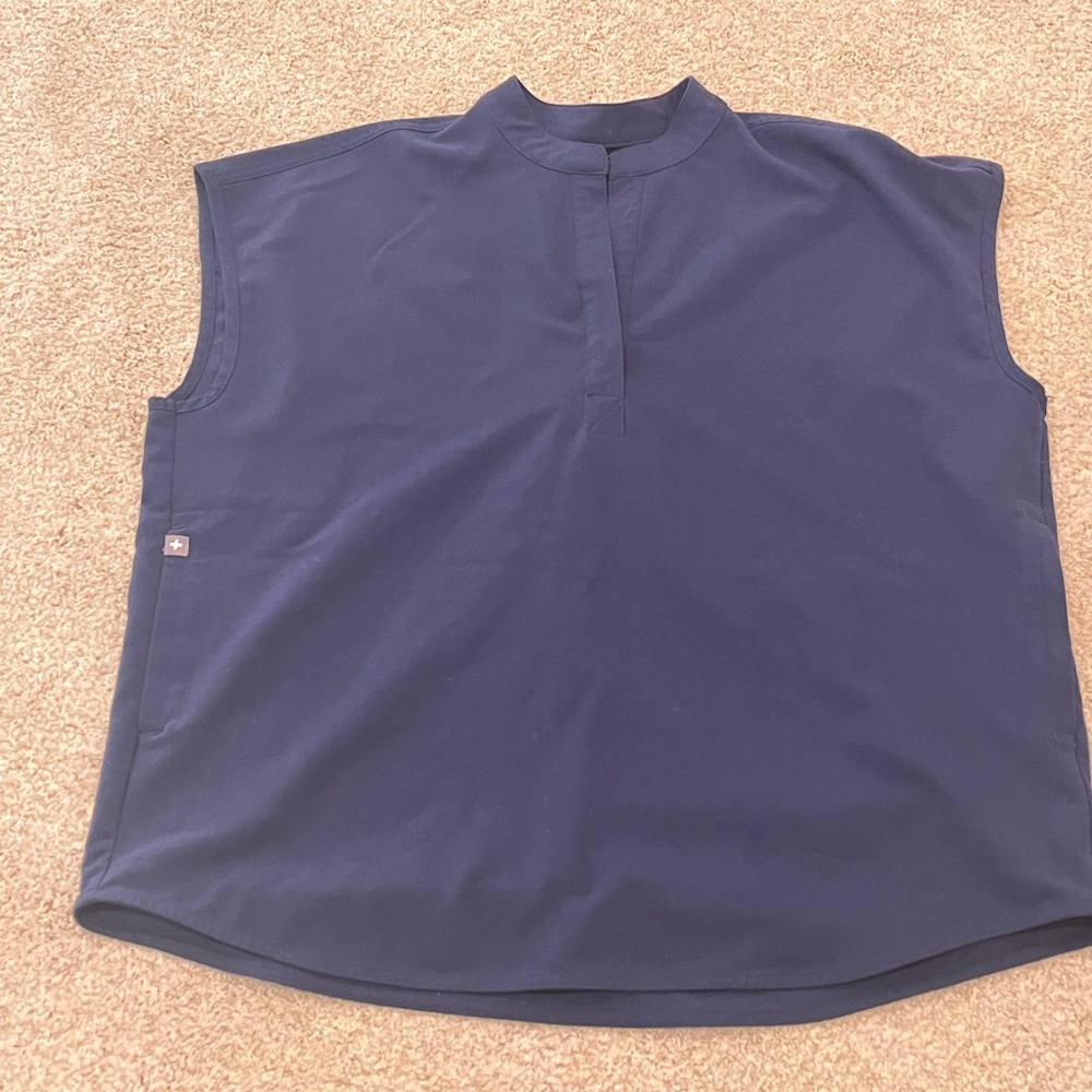 FIGS scrub top